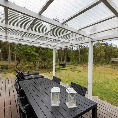 Charming Lovely Forest House *