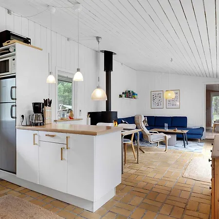 Vakantiehuis Charming Lovely Forest House