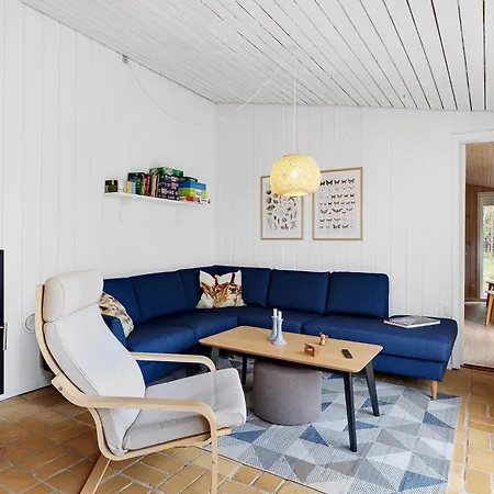 Charming & Lovely Forest House Hadsund