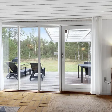 Charming & Lovely Forest House Hadsund