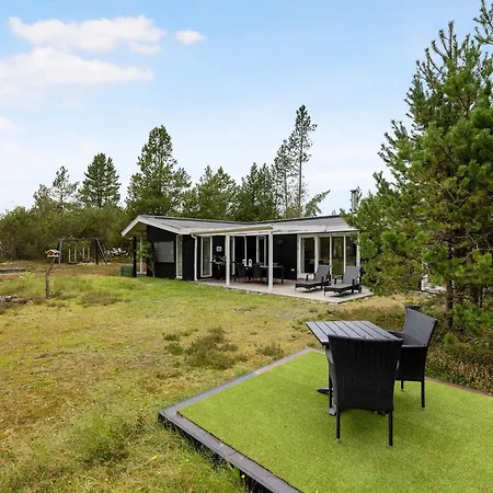 Charming & Lovely Forest House בית נופש