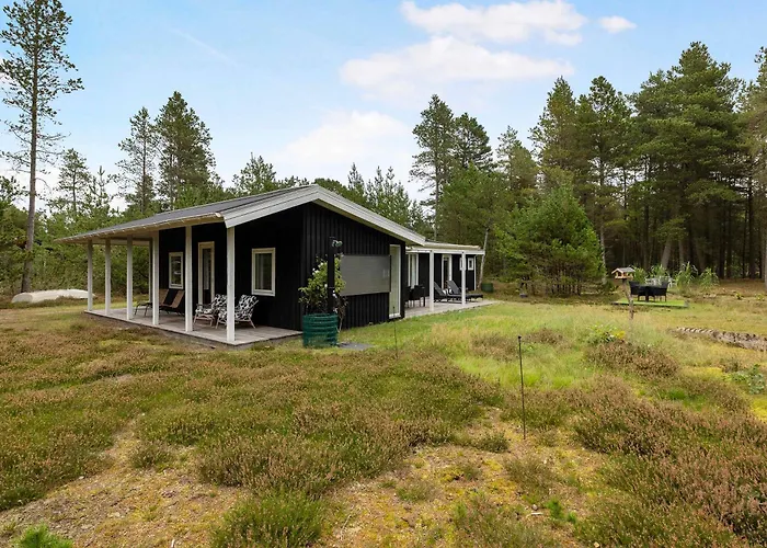 Charming & Lovely Forest House
